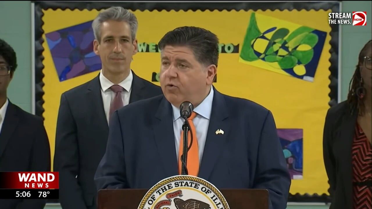 Pritzker signs bill guaranteeing universal mental health screenings for youth, teens